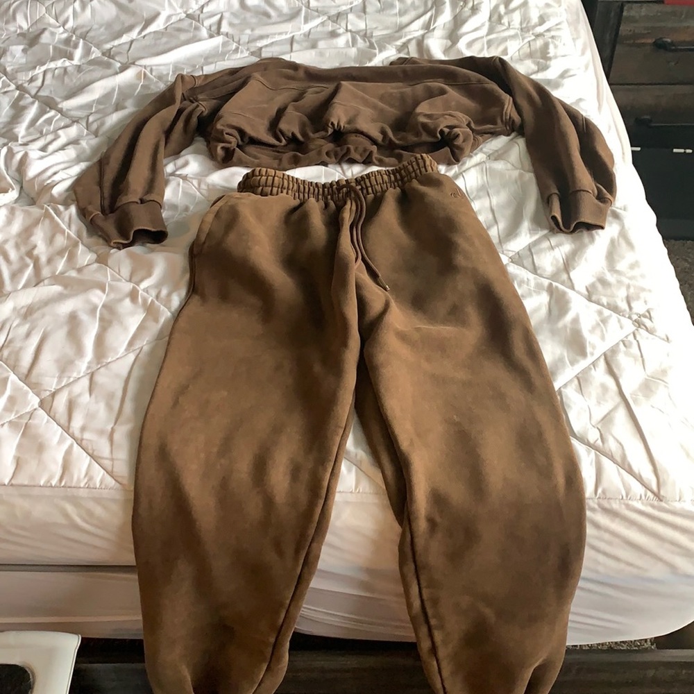 Crop shop boutique crop sweat set mocha